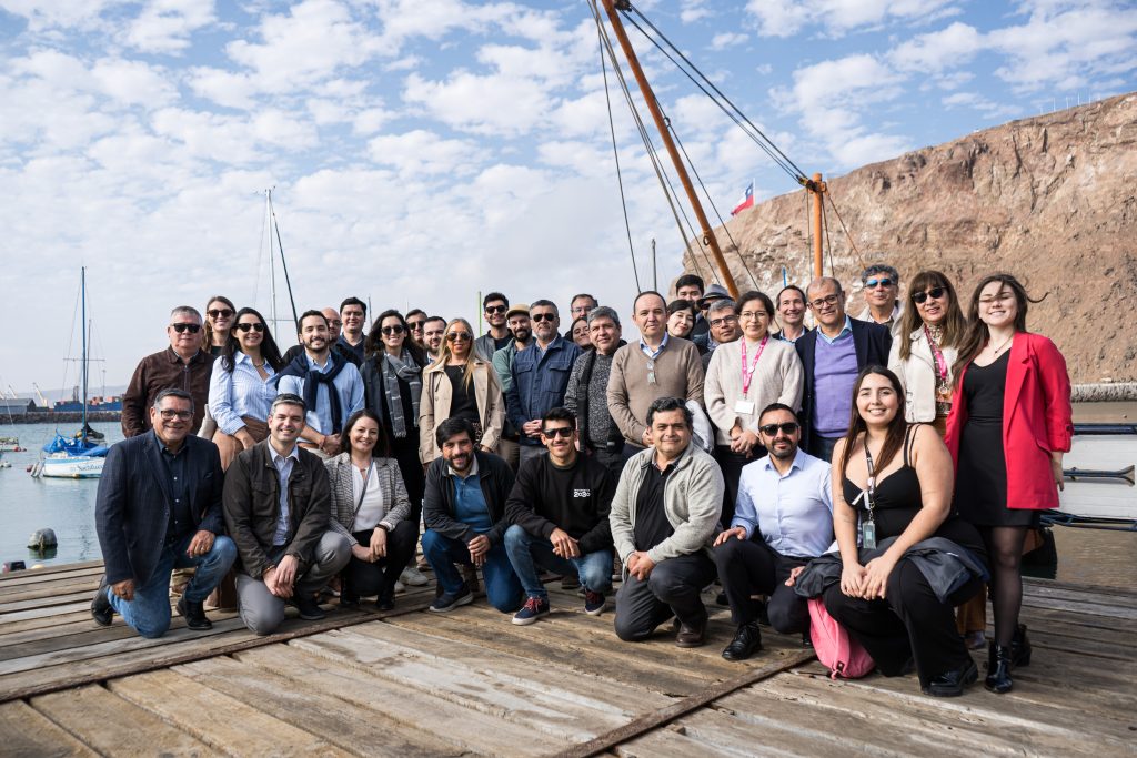 Directivos, académicos y profesionales del proyecto Ingeniería 2030 UTA-UV se reúnen en Arica