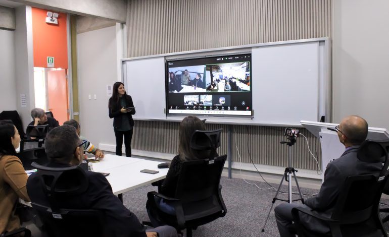 Facultades de Ingeniería UTA y UV inauguraron en consorcio la Sala INgenia 2030